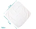 serviette-de-bain-en-bambou-pour-bebe-blanche (2).webp