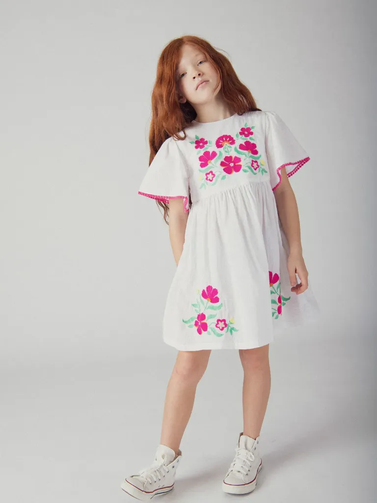 26_PE_TH6_SmartBloosom_Studio_1500x2000_Kid_18.webp